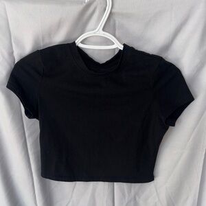 SHEIN Black Casual Crop Top